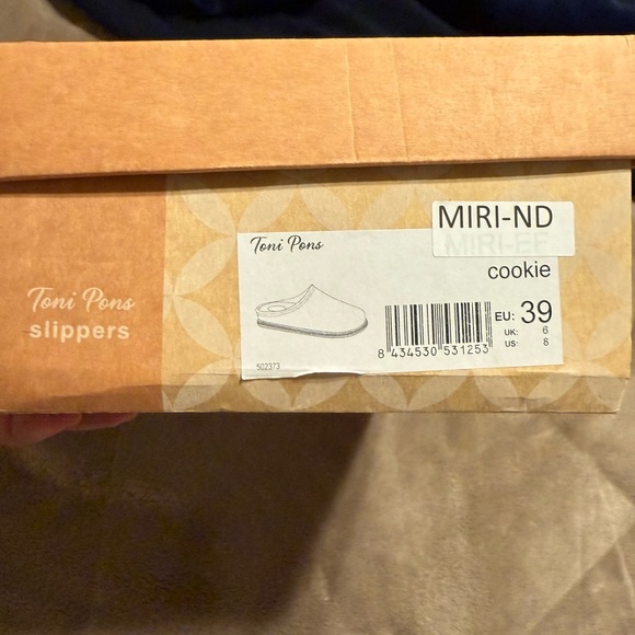 NWOT Toni Pons slip on Slippers Gingerbread Cookie - Picture 11 of 11